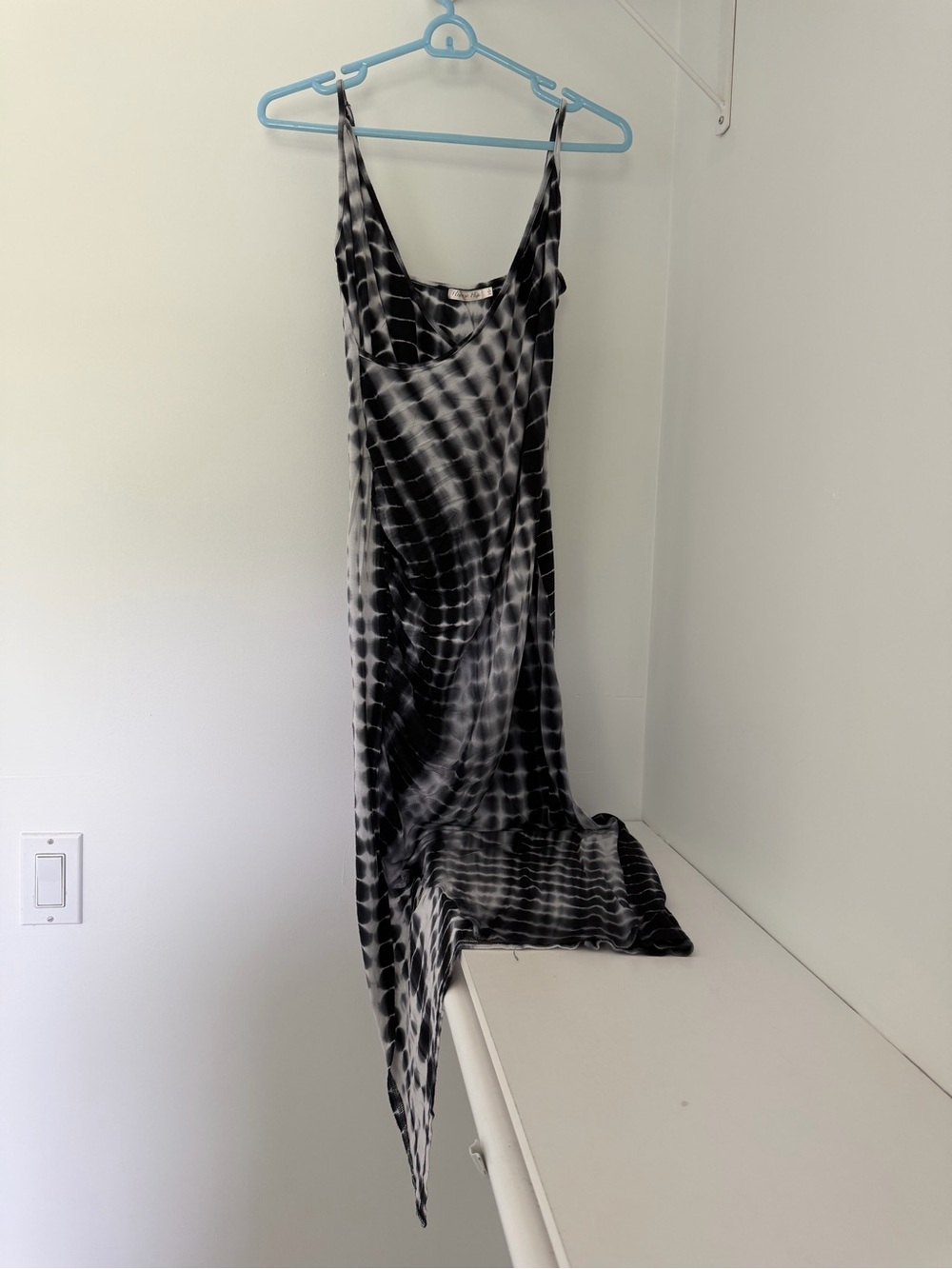 Heart Hips Black & White Tight Maxi Dress with Gathered Sides and V Neck